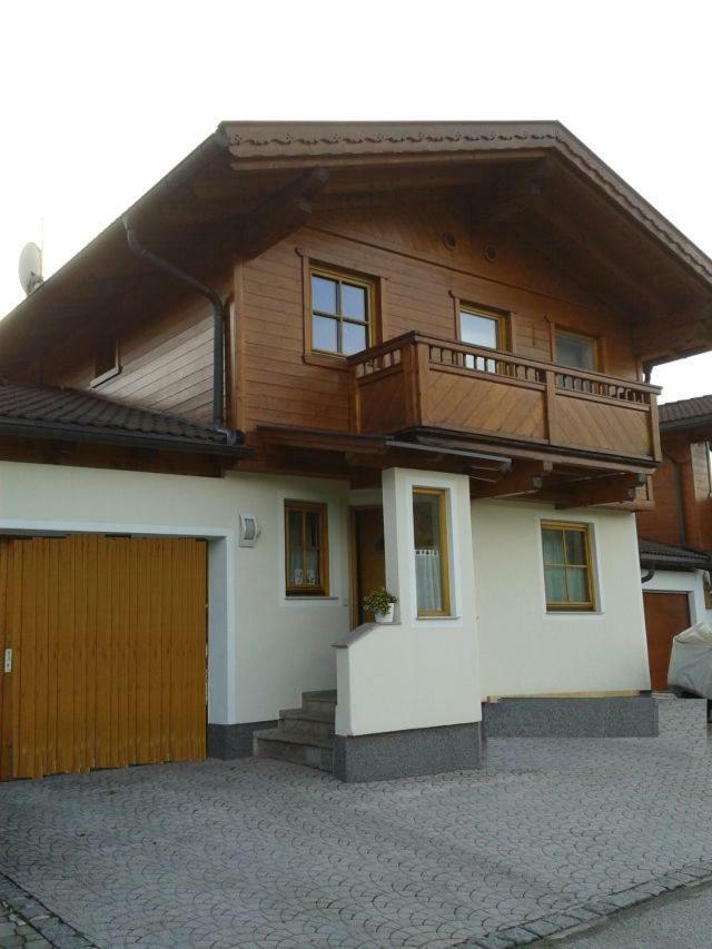 Haus Aria Villa อาเคนเคียร์ค ภายนอก รูปภาพ